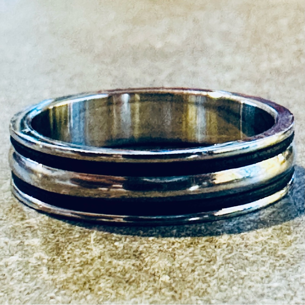 Men's Silver and Black Ring